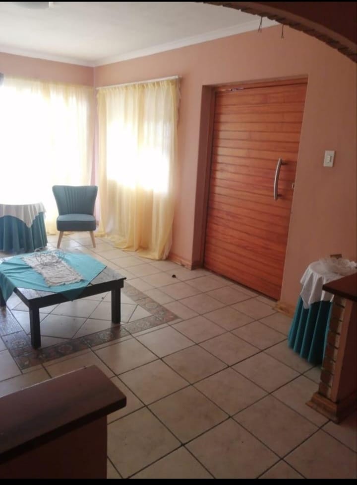 4 Bedroom Property for Sale in Gelvandale Eastern Cape